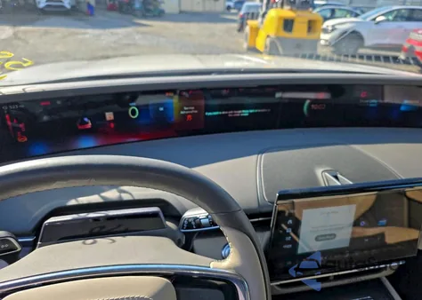 2024 Lincoln Nautilus Premiere z USA, uszkodzony, nr VIN 5LMPJ8J42RJ878069